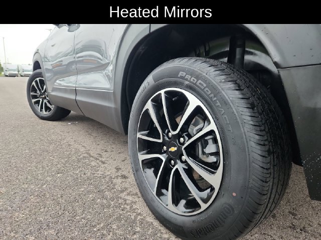 Used 2025 Chevrolet TrailBlazer LT AWD/4WD image 16