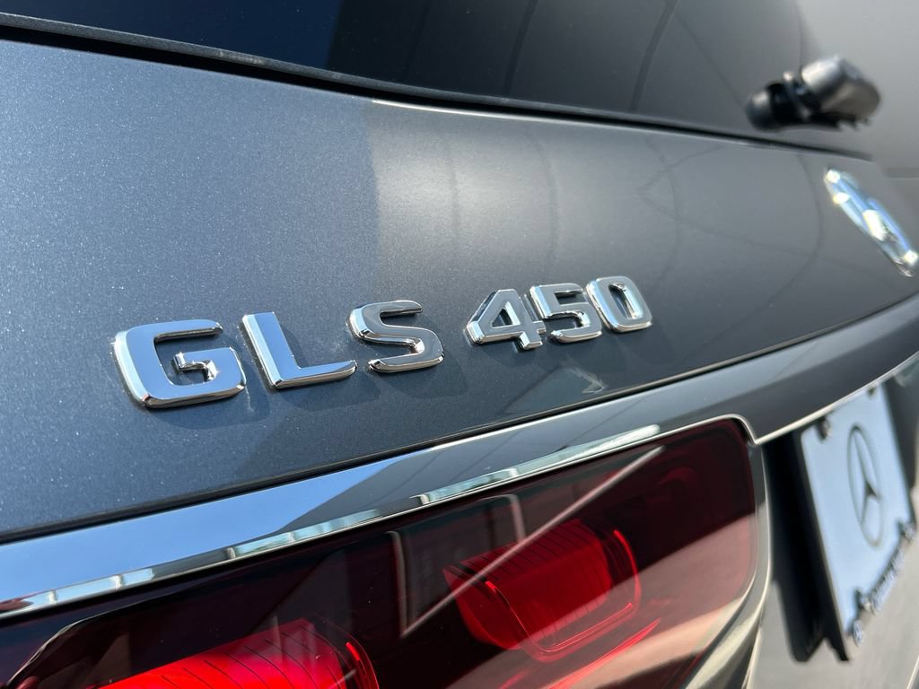 New 2026 Mercedes-Benz GLS 450 4MATIC image 32