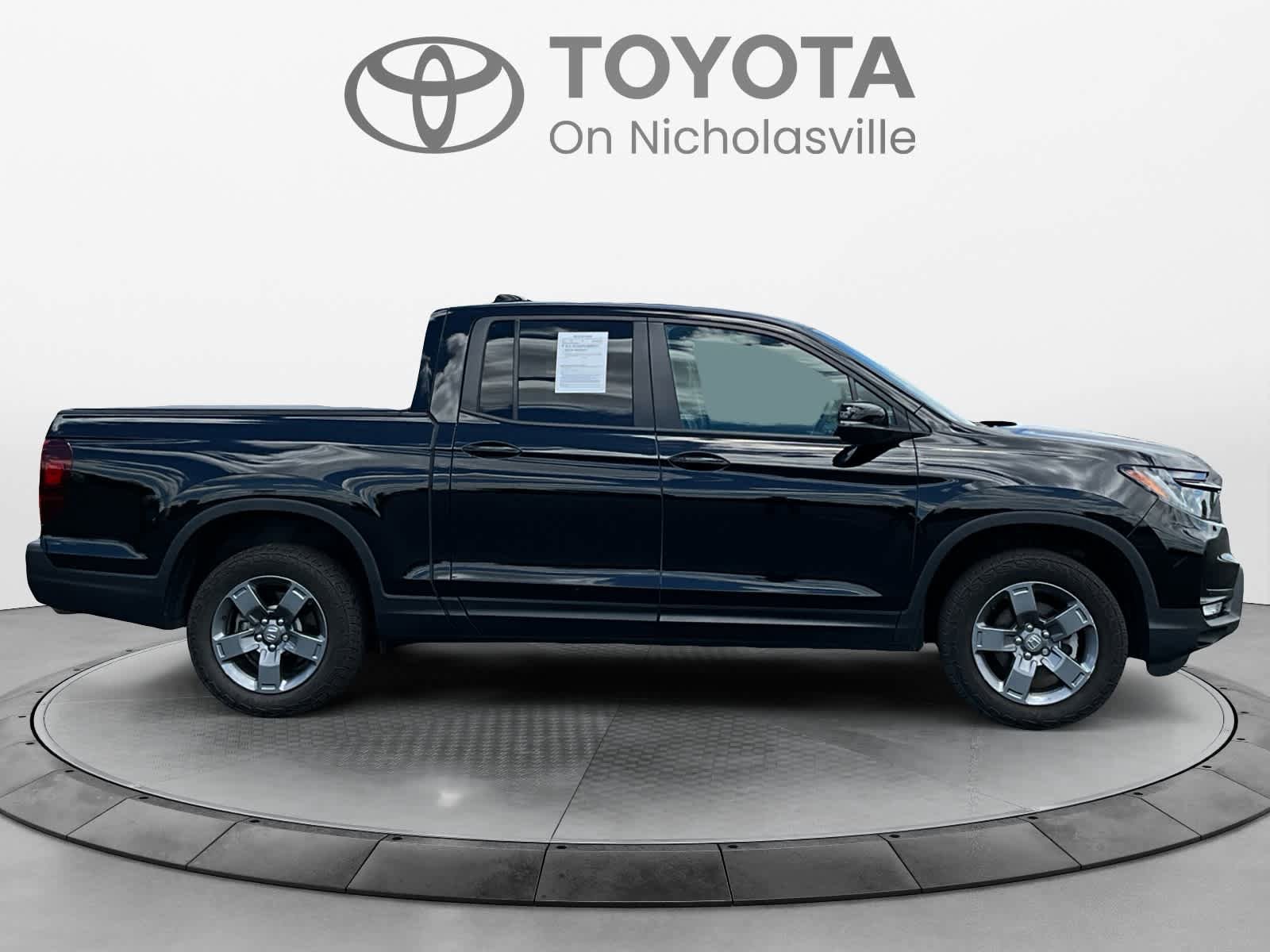 Used 2024 Honda Ridgeline TrailSport image 7