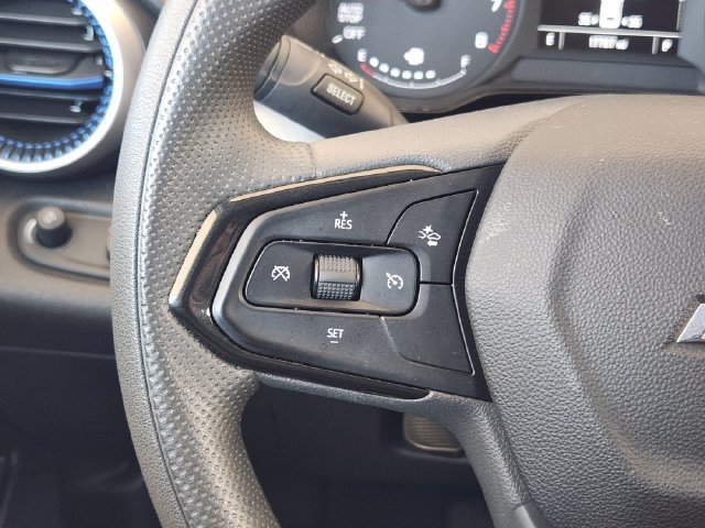 Used 2026 Chevrolet Trax LS FWD image 28