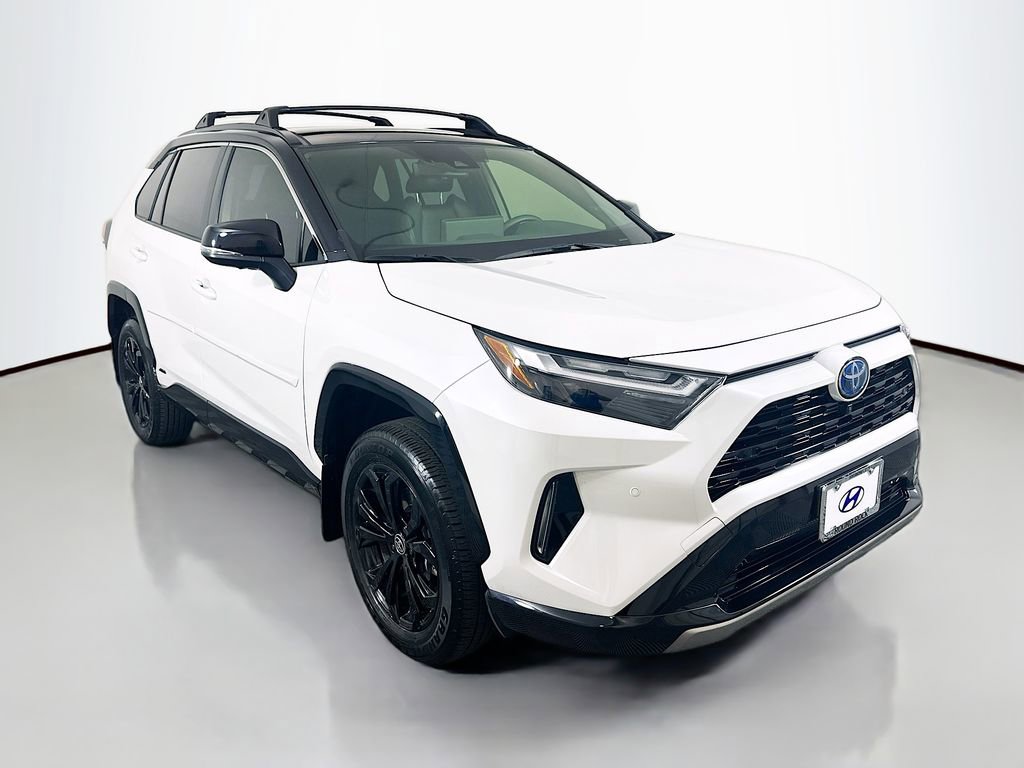 Used 2024 Toyota RAV4 XSE image 3