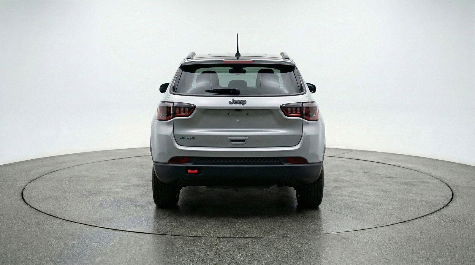 Used 2025 Jeep Compass Trailhawk image 7