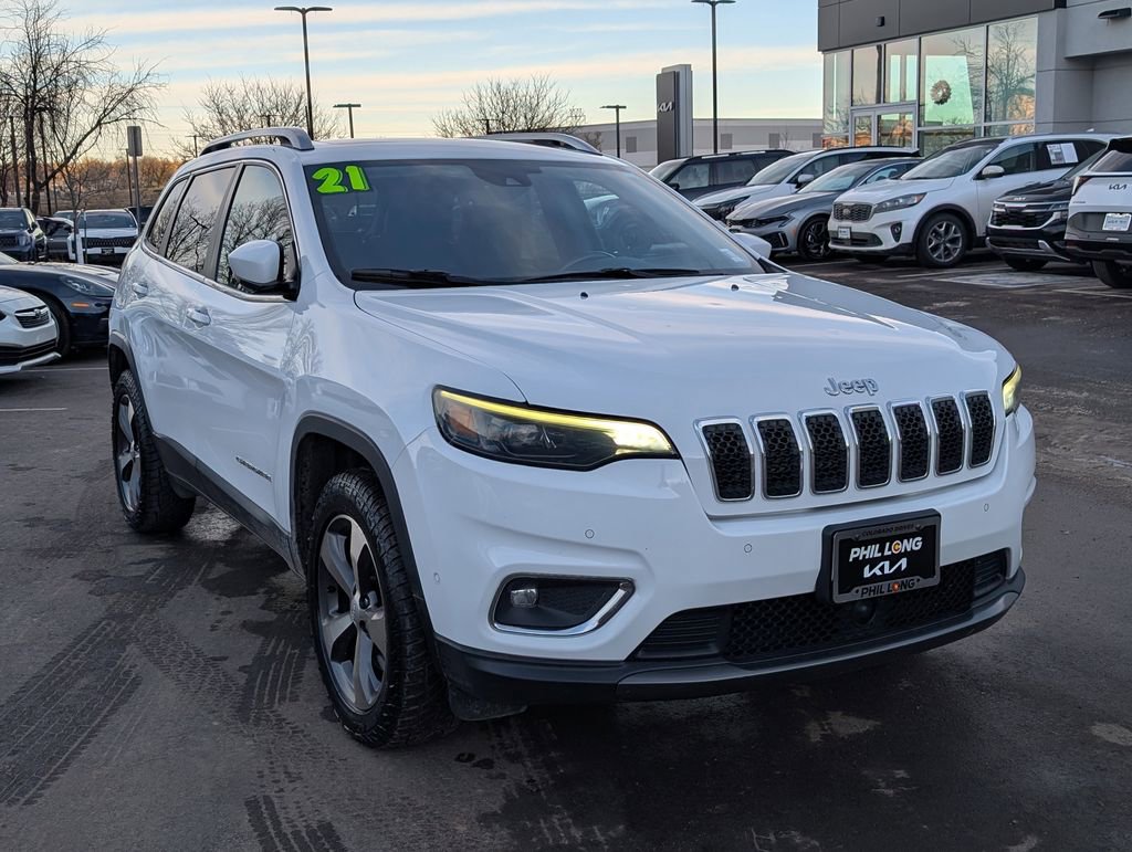 Used 2021 Jeep Cherokee Limited image 3