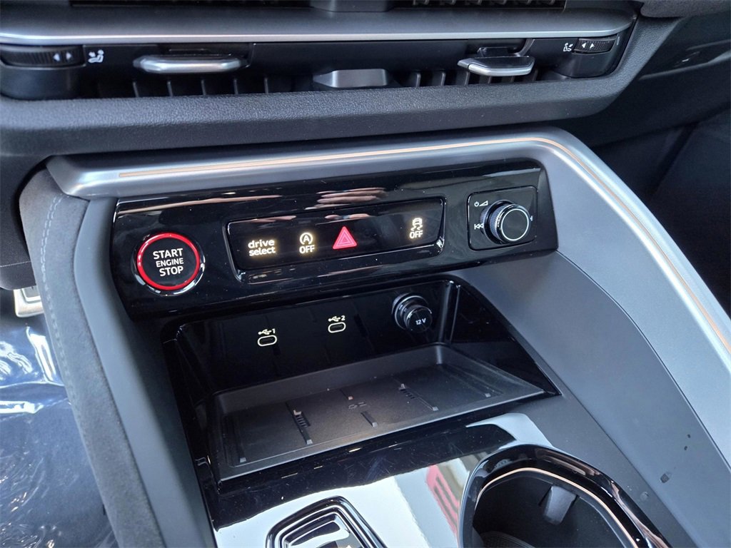 New 2025 Audi SQ5 Premium Plus image 23