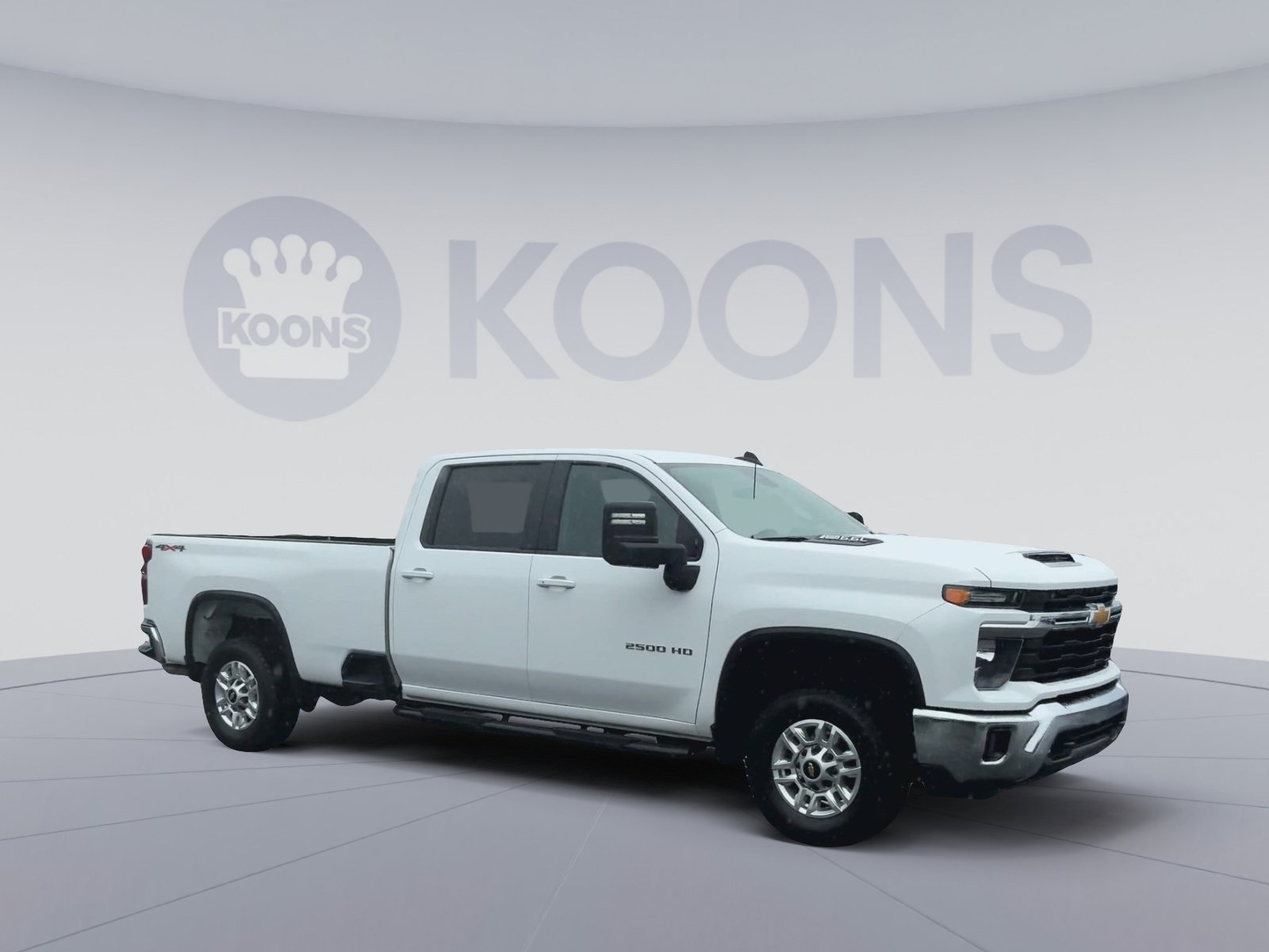 Used 2025 Chevrolet Silverado 2500 LT w/ Convenience Package AWD/4WD image 2