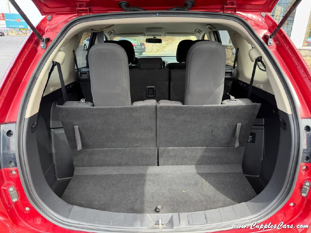 Used 2017 Mitsubishi Outlander ES AWD/4WD image 9