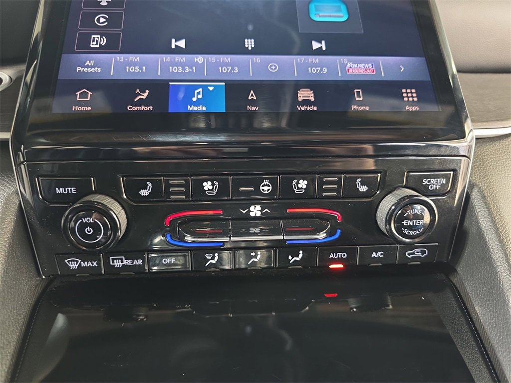 Used 2024 Jeep Grand Cherokee L Limited w/ Luxury Tech Group II image 23