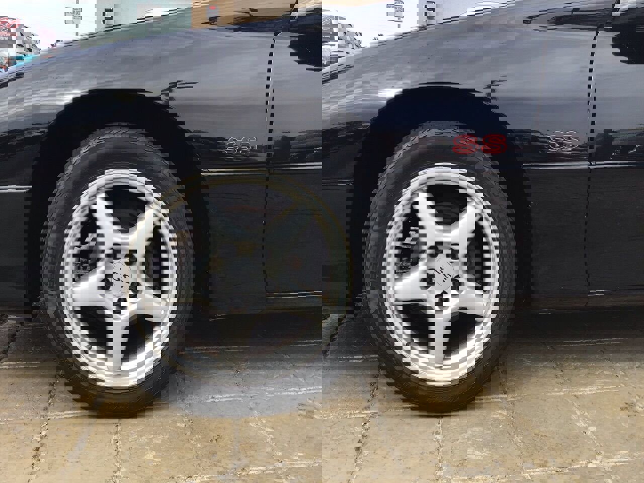 Used 1996 Chevrolet Camaro Z28 image 6