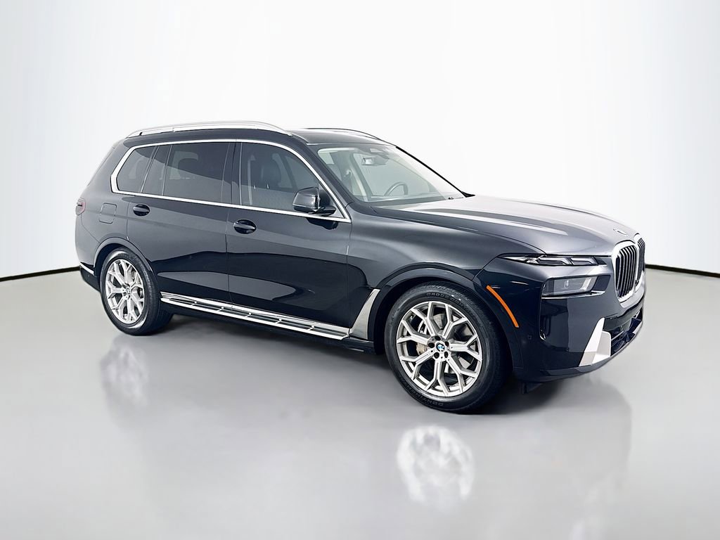 Used 2025 BMW X7 xDrive40i image 3
