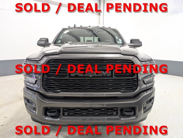 Used 2022 RAM 2500 Limited w/ Night Edition AWD/4WD image 8