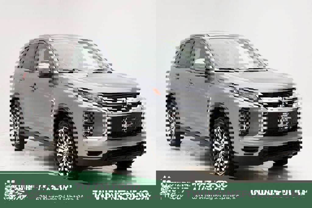 Used 2025 Mitsubishi Outlander Sport AWD image 1