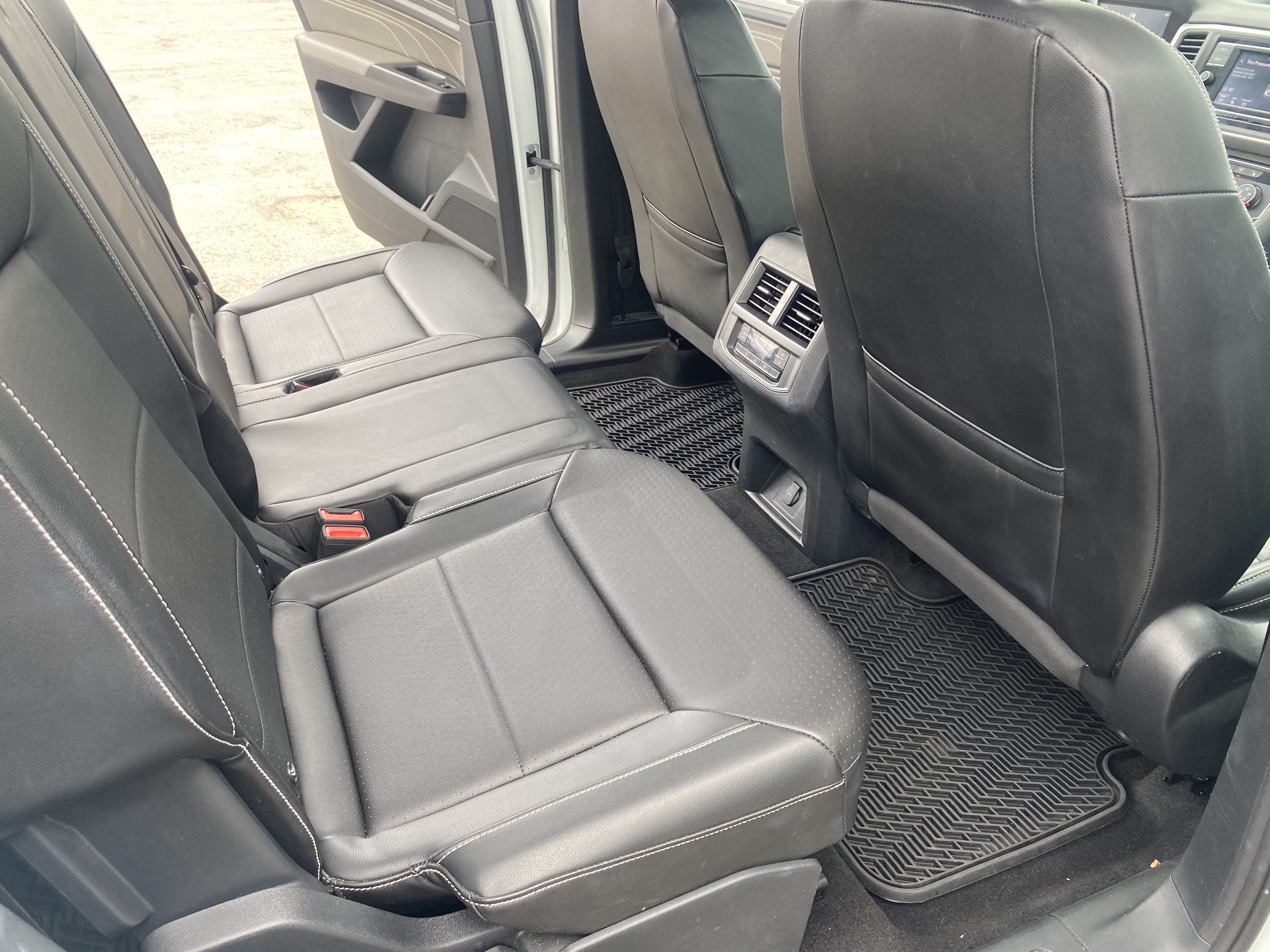 Used 2022 Volkswagen Atlas SE FWD image 18