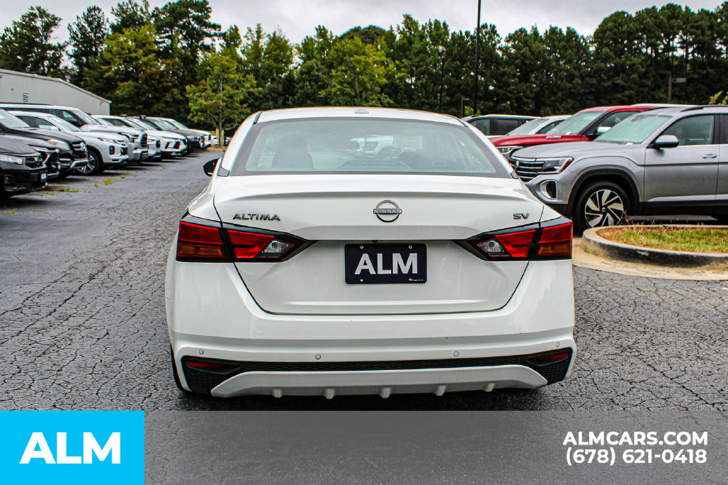 Used 2024 Nissan Altima 2.5 SV FWD image 10