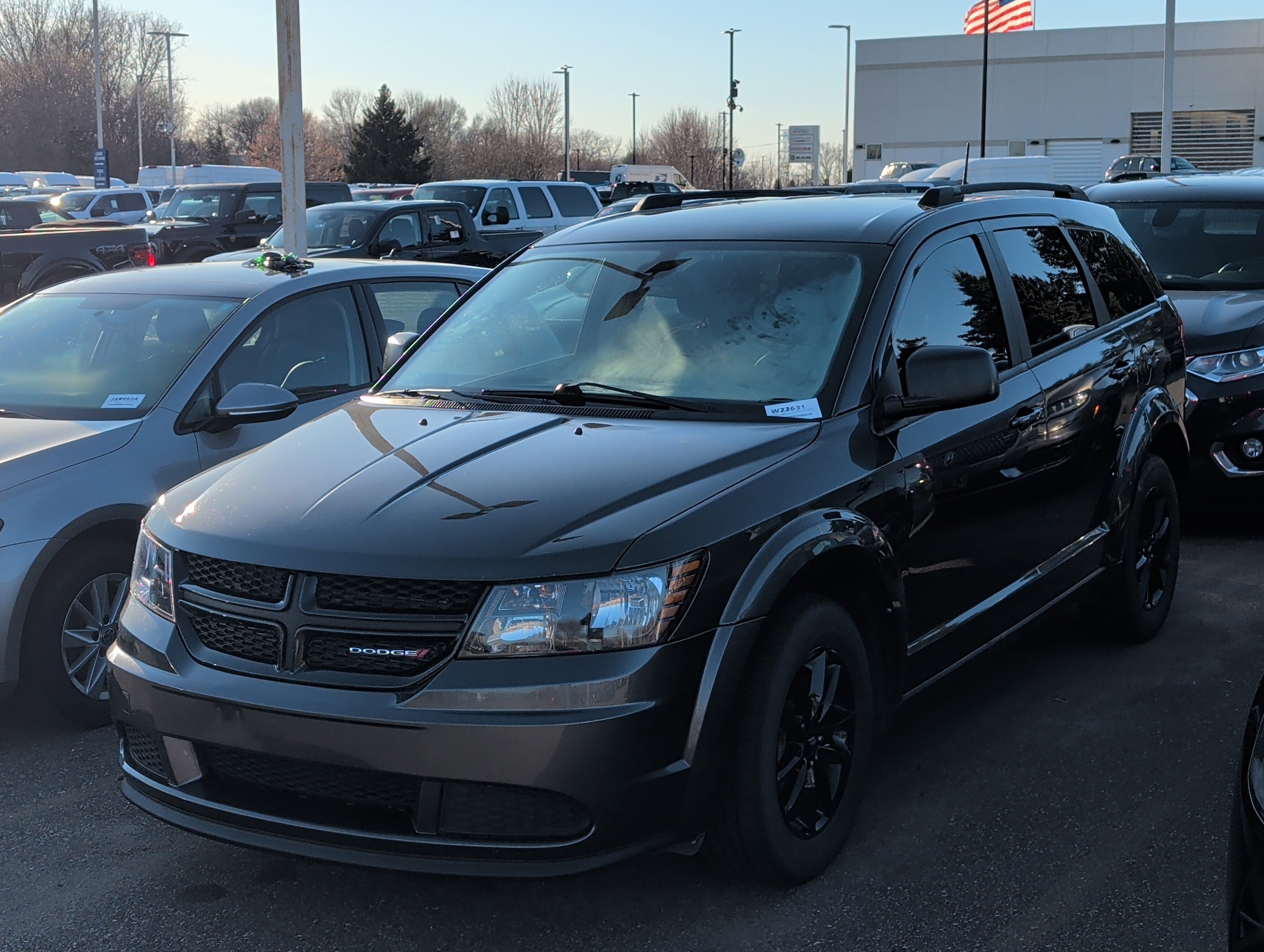 Used 2020 Dodge Journey SE w/ Blacktop Package video 2