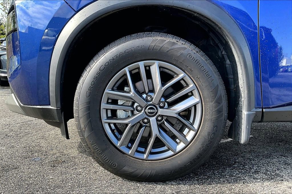 Used 2022 Nissan Rogue S AWD/4WD image 10