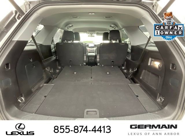 Used 2021 Ford Explorer XLT w/ Equipment Group 202A AWD/4WD image 22