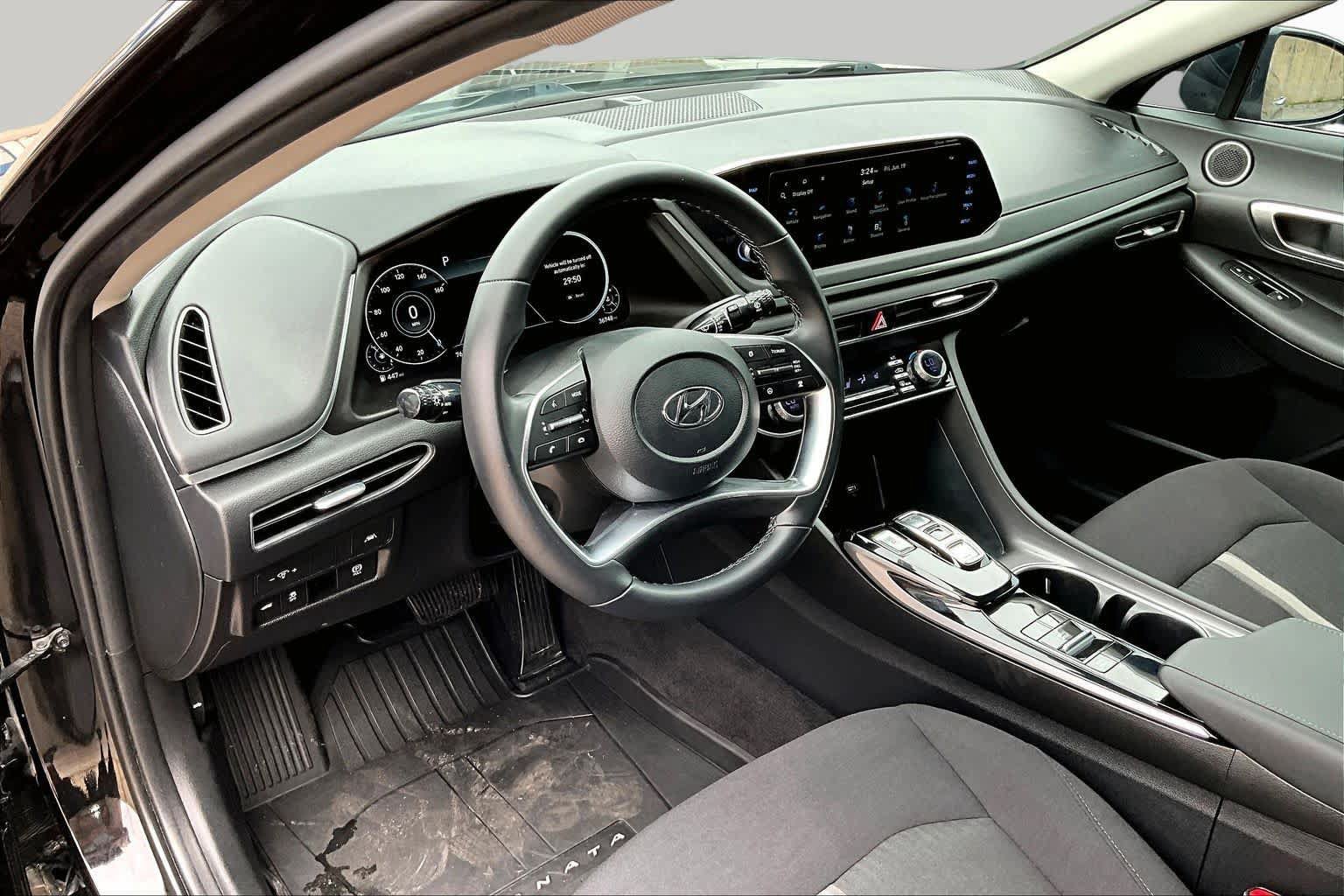 Used 2023 Hyundai Sonata SEL w/ Convenience Package FWD image 18