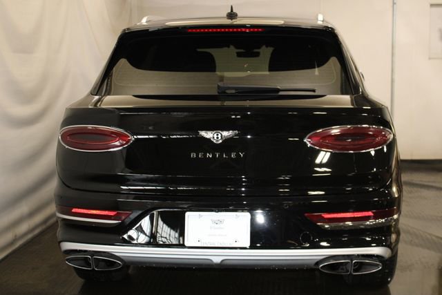 Used 2023 Bentley Bentayga Extended Wheelbase image 6