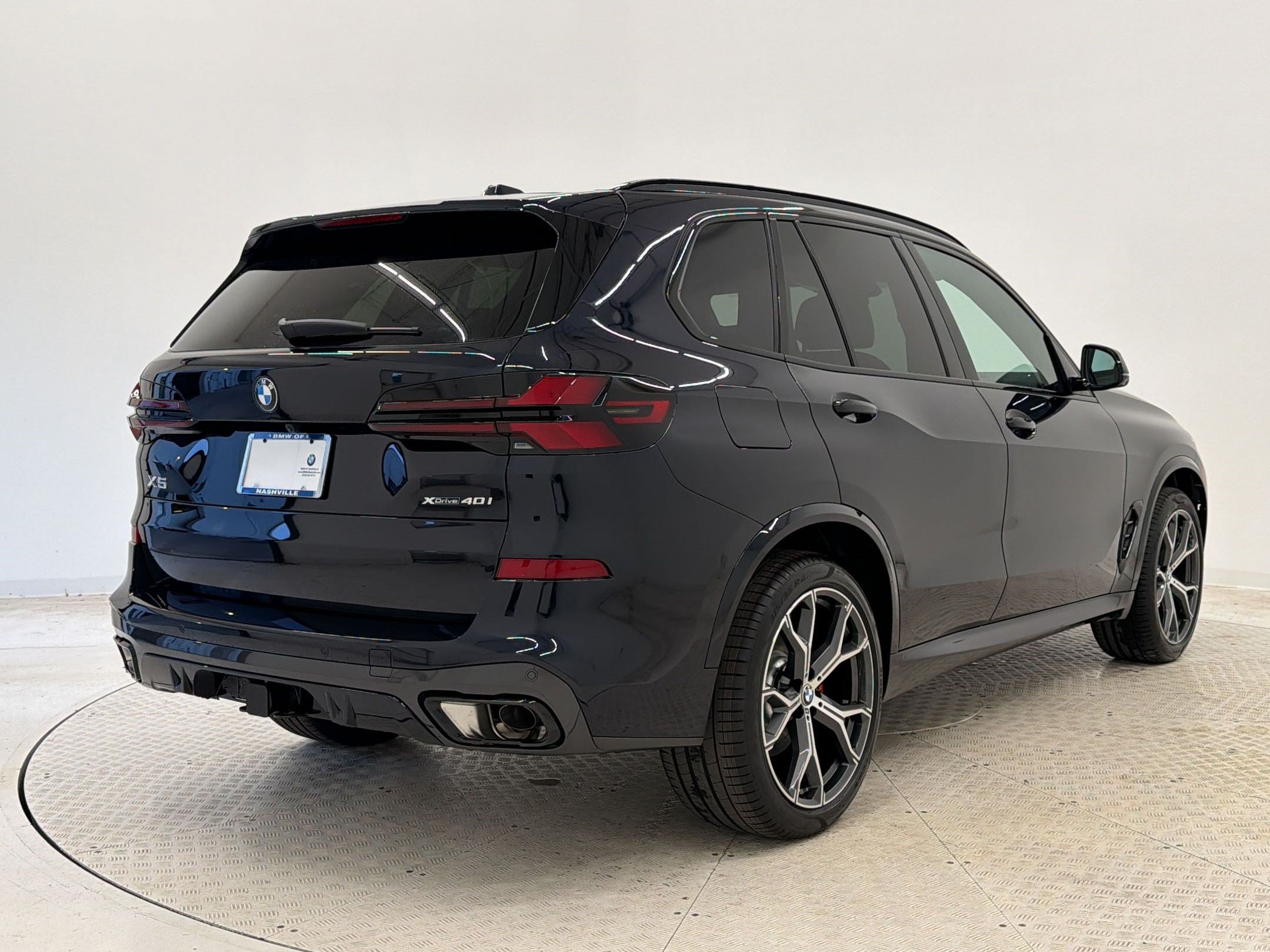 New 2026 BMW X5 xDrive40i w/ M Sport Package AWD/4WD image 9