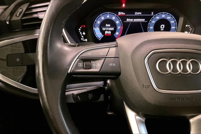 Certified 2022 Audi Q3 2.0T Premium w/ Convenience Package image 18