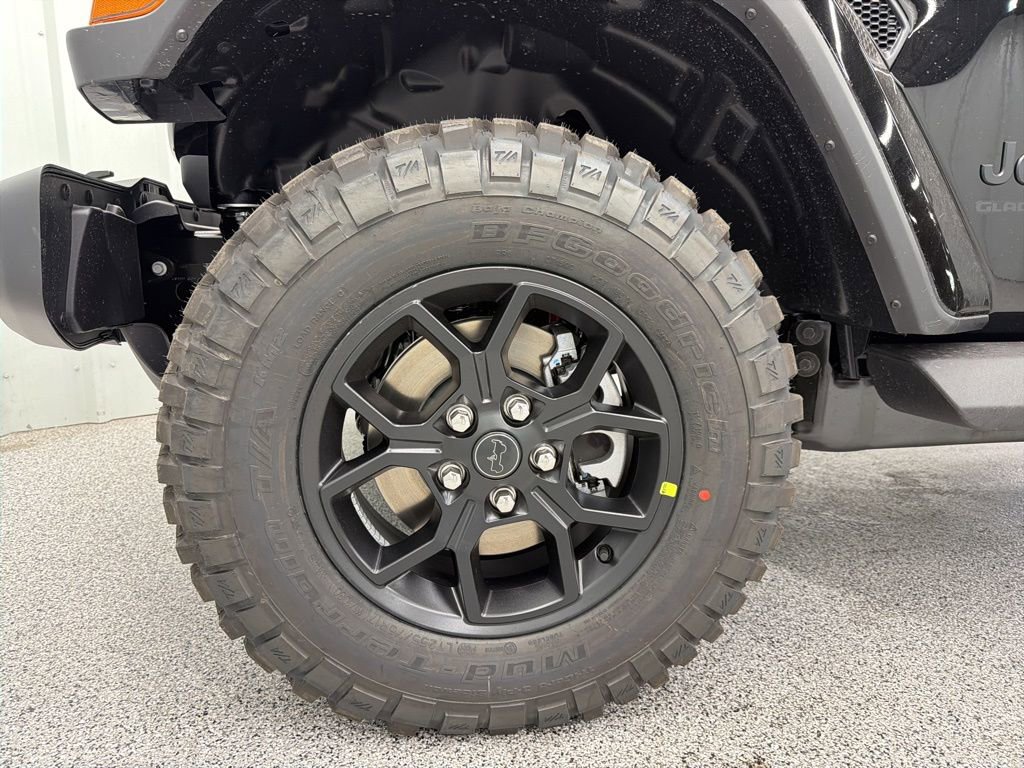 New 2026 Jeep Gladiator Sport image 9