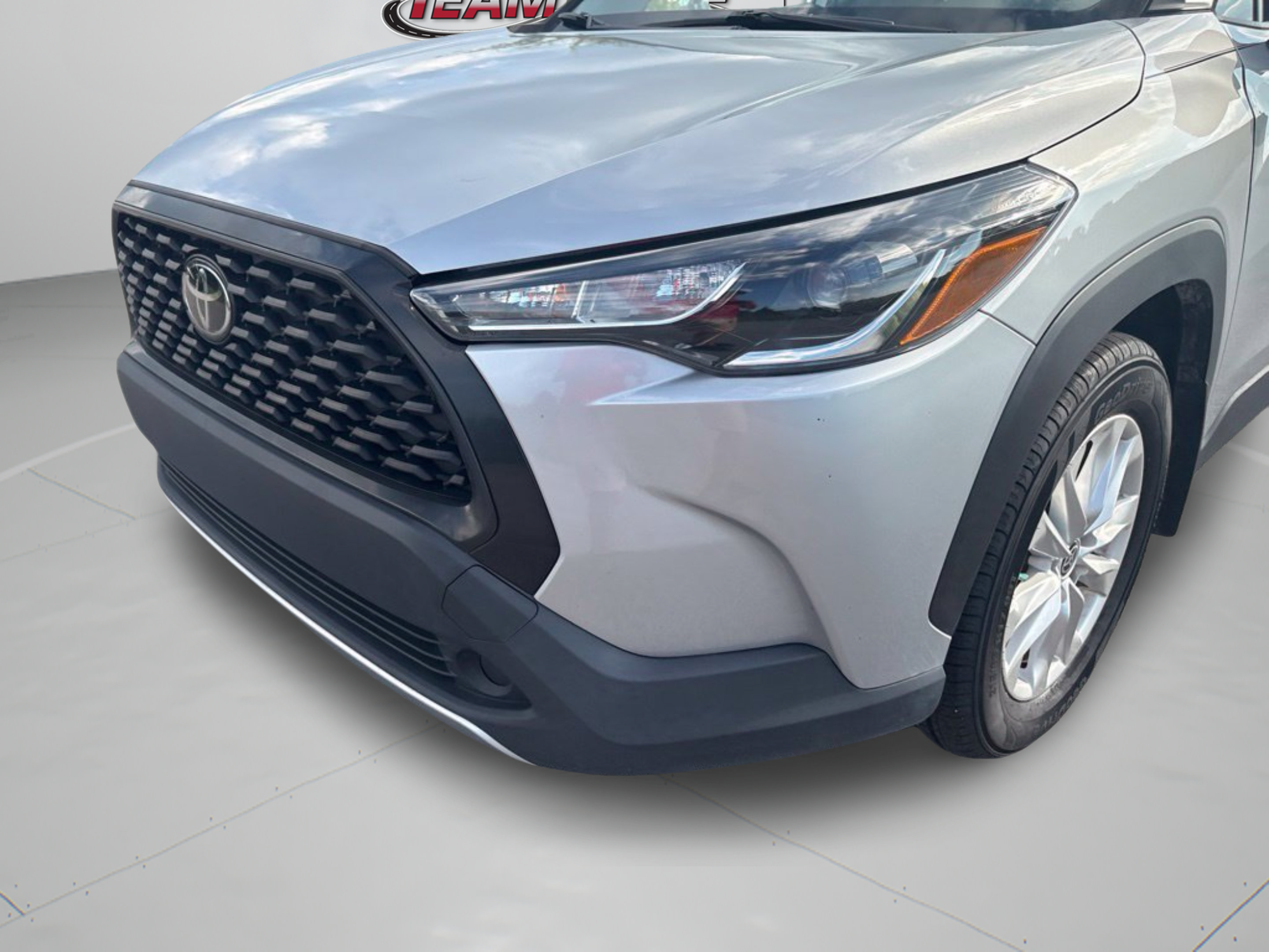 Used 2024 Toyota Corolla Cross LE FWD image 27