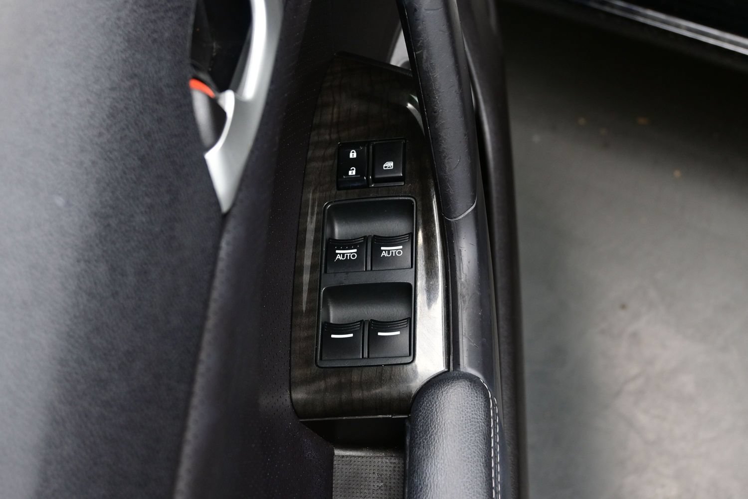 Used 2013 Acura TSX Sedan FWD image 10