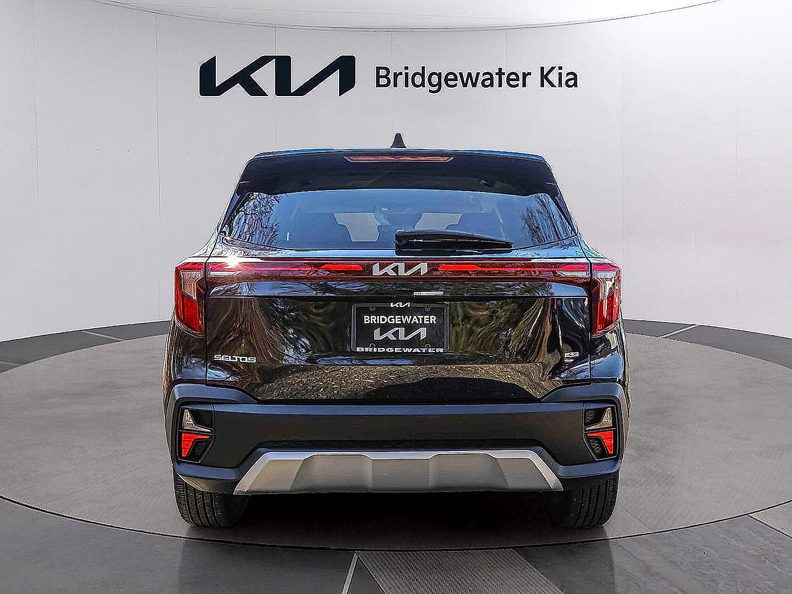 Certified 2024 Kia Seltos LX image 6