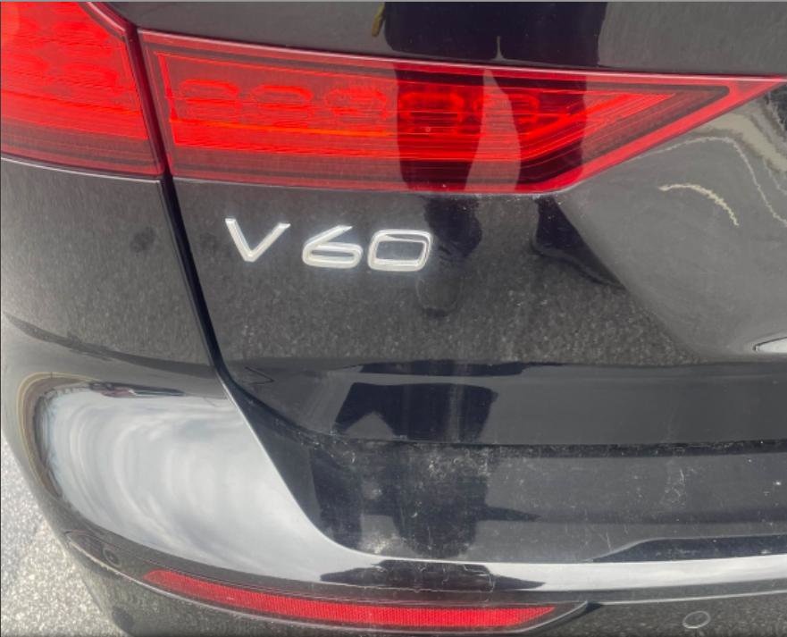 Used 2025 Volvo V60 B5 Cross Country Plus image 20