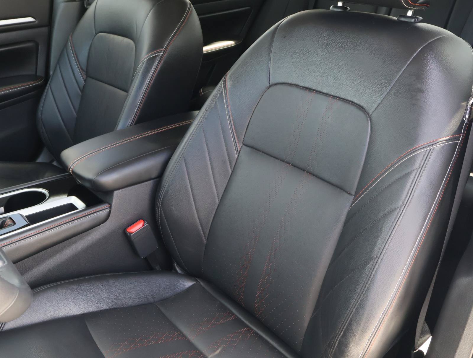 Used 2024 Nissan Altima 2.5 SR w/ SR Premium Package FWD image 13