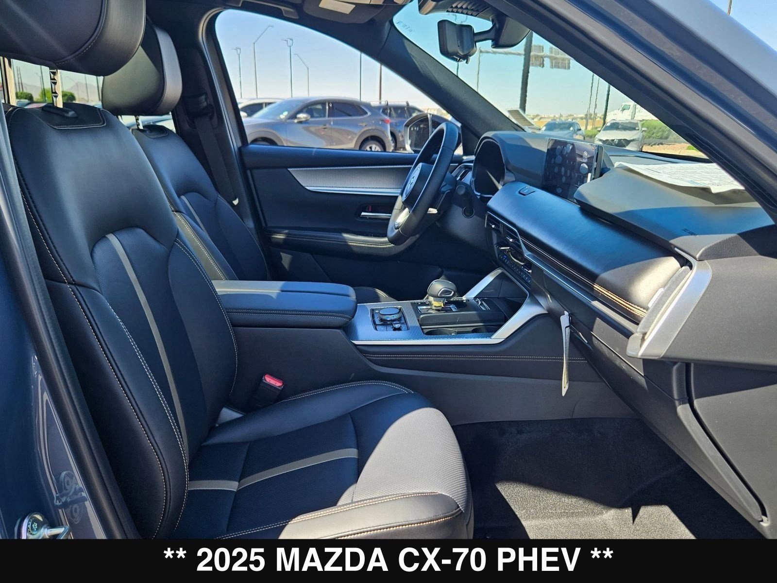 New 2025 MAZDA CX-70 Plug-In Hybrid w/ Premium Plus image 25