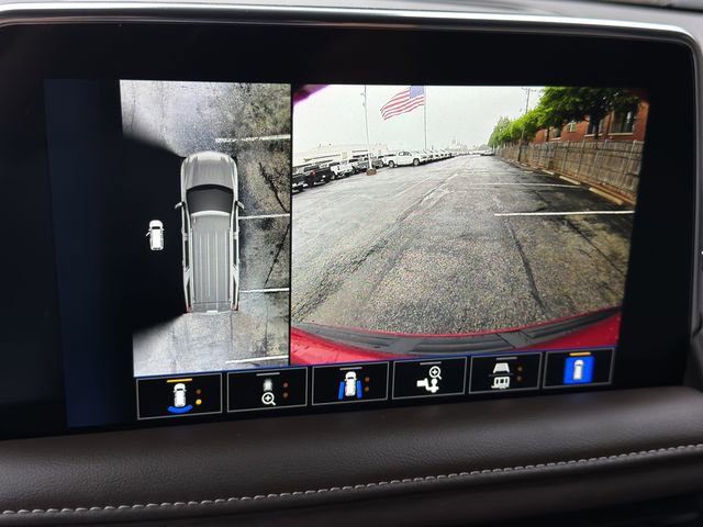 Used 2024 Chevrolet Tahoe Z71 w/ Luxury Package AWD/4WD image 22