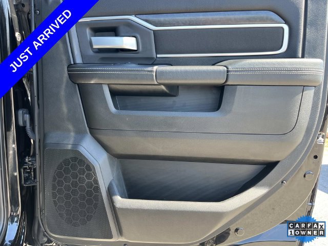Used 2024 RAM 2500 Big Horn w/ Night Edition AWD/4WD image 19
