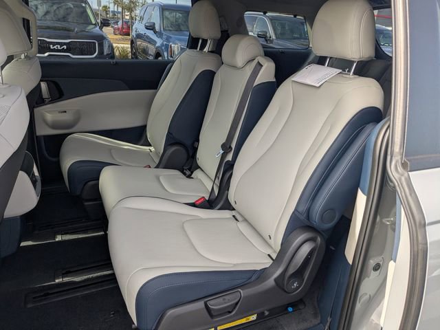 New 2026 Kia Carnival EX FWD image 15