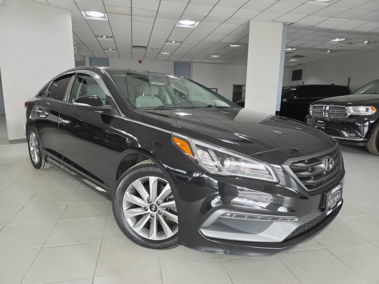 Used 2017 Hyundai Sonata Sport w/ Cargo Package FWD image 1