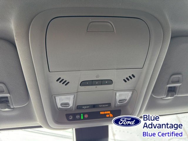 Used 2023 GMC Terrain SLT image 26