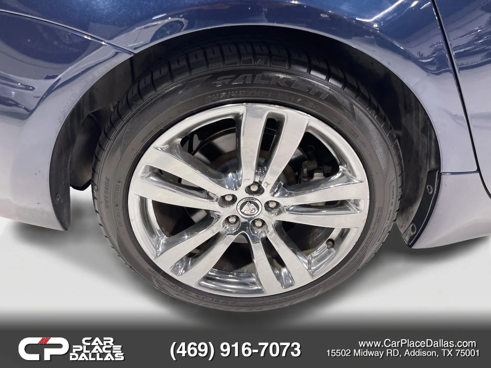 Used 2013 Jaguar XJ L Portfolio RWD image 48