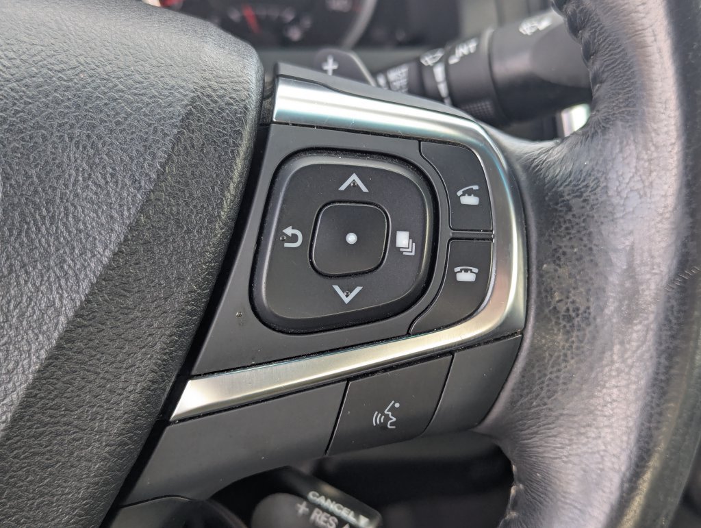 Used 2017 Toyota Camry SE w/ Moonroof Package FWD image 17
