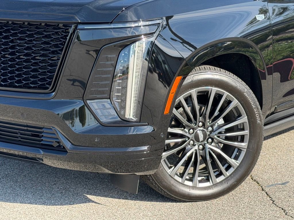 Used 2025 Cadillac Escalade Sport Platinum image 4