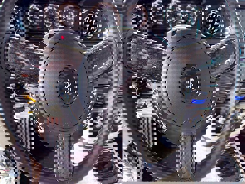 Used 2012 Rolls-Royce Phantom Drophead Coupe image 38