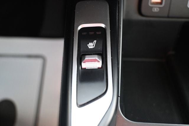 Used 2022 Kia Sorento S w/ Panoramic Sunroof Package image 31