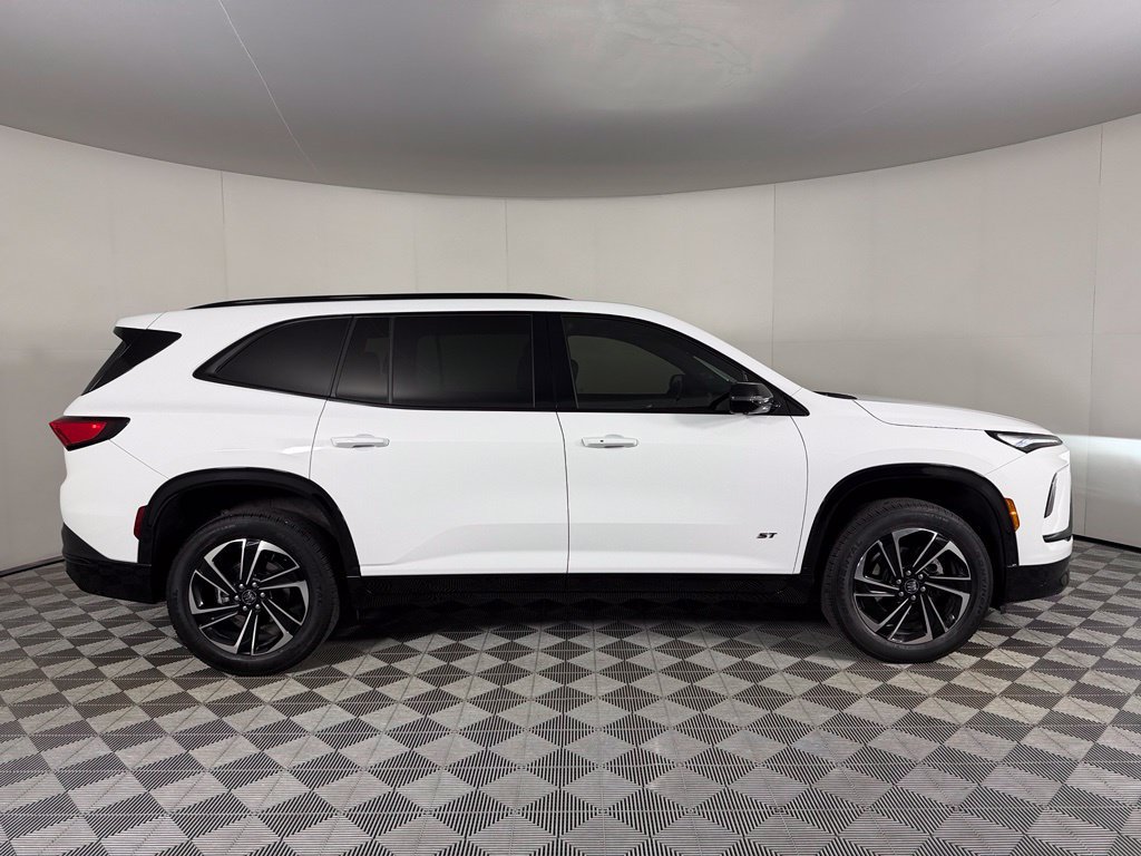 Used 2026 Buick Enclave Sport Touring AWD/4WD image 7