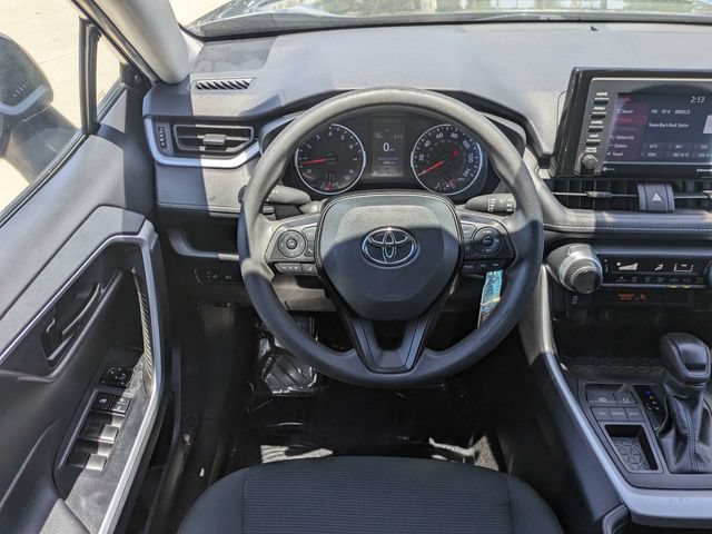 Used 2021 Toyota RAV4 LE w/ Carpet Mat Package (TMS) FWD image 17
