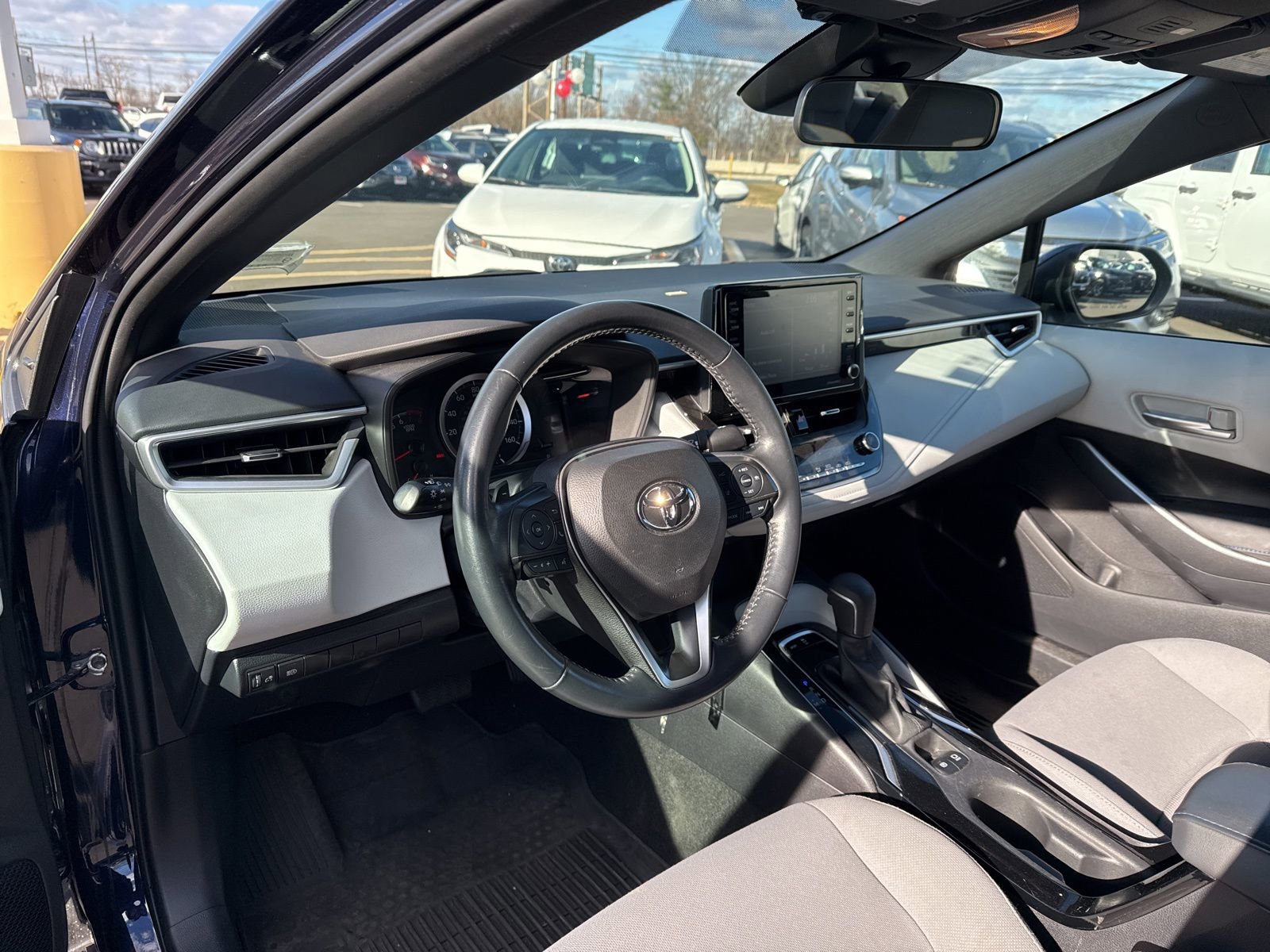 Used 2022 Toyota Corolla SE image 9