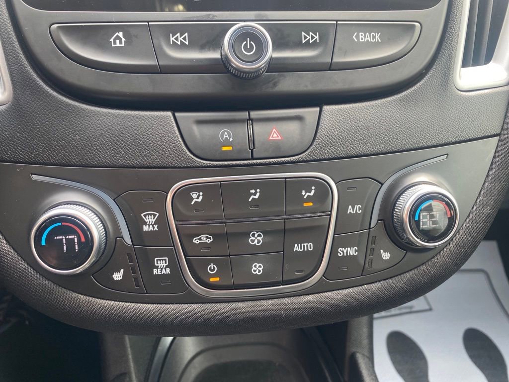 Used 2025 Chevrolet Malibu LT FWD image 16
