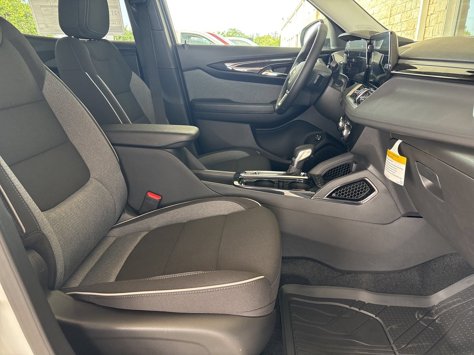 New 2026 Chevrolet TrailBlazer LT w/ Convenience Package FWD image 19