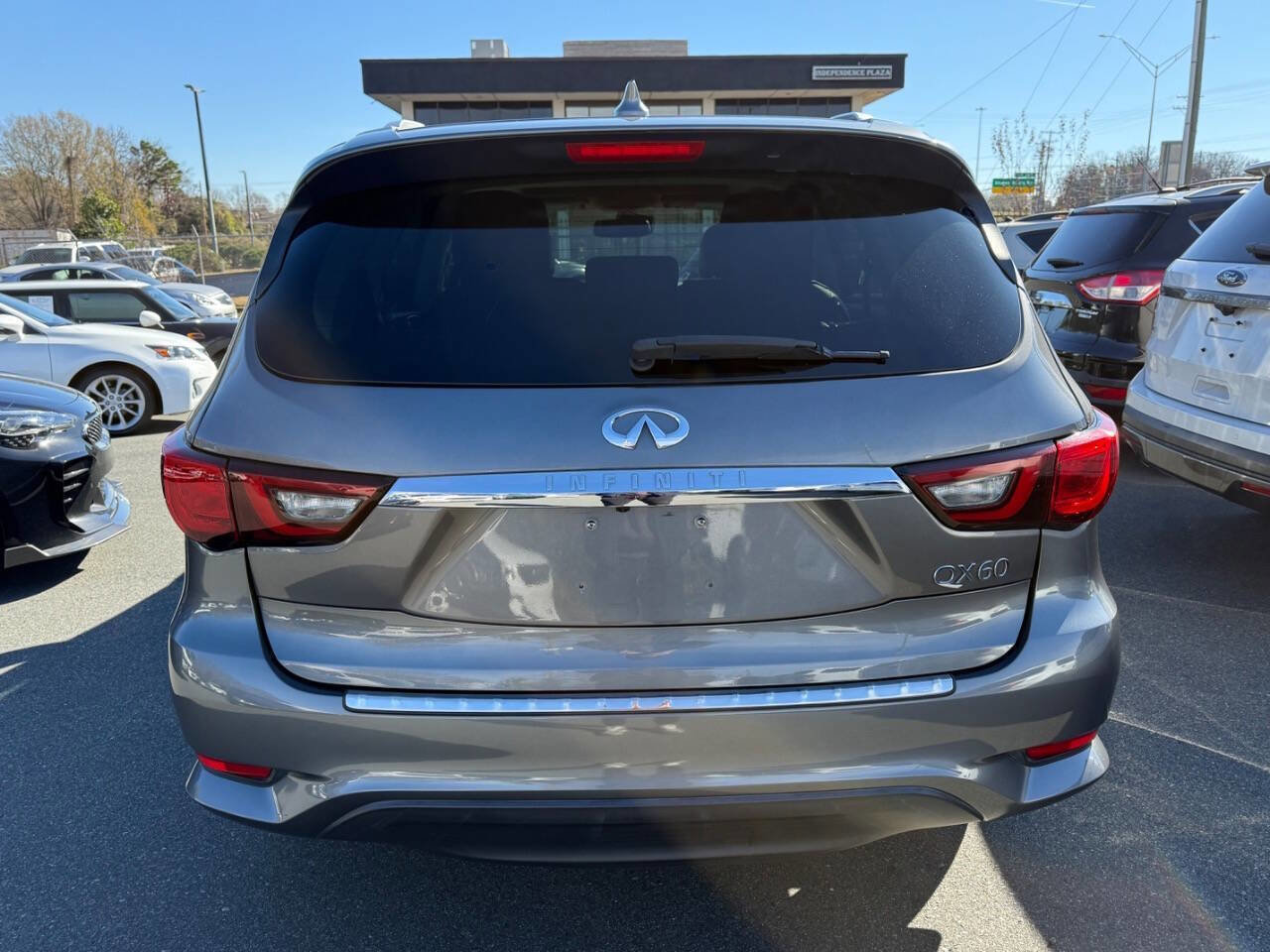 Used 2019 INFINITI QX60 Luxe image 5