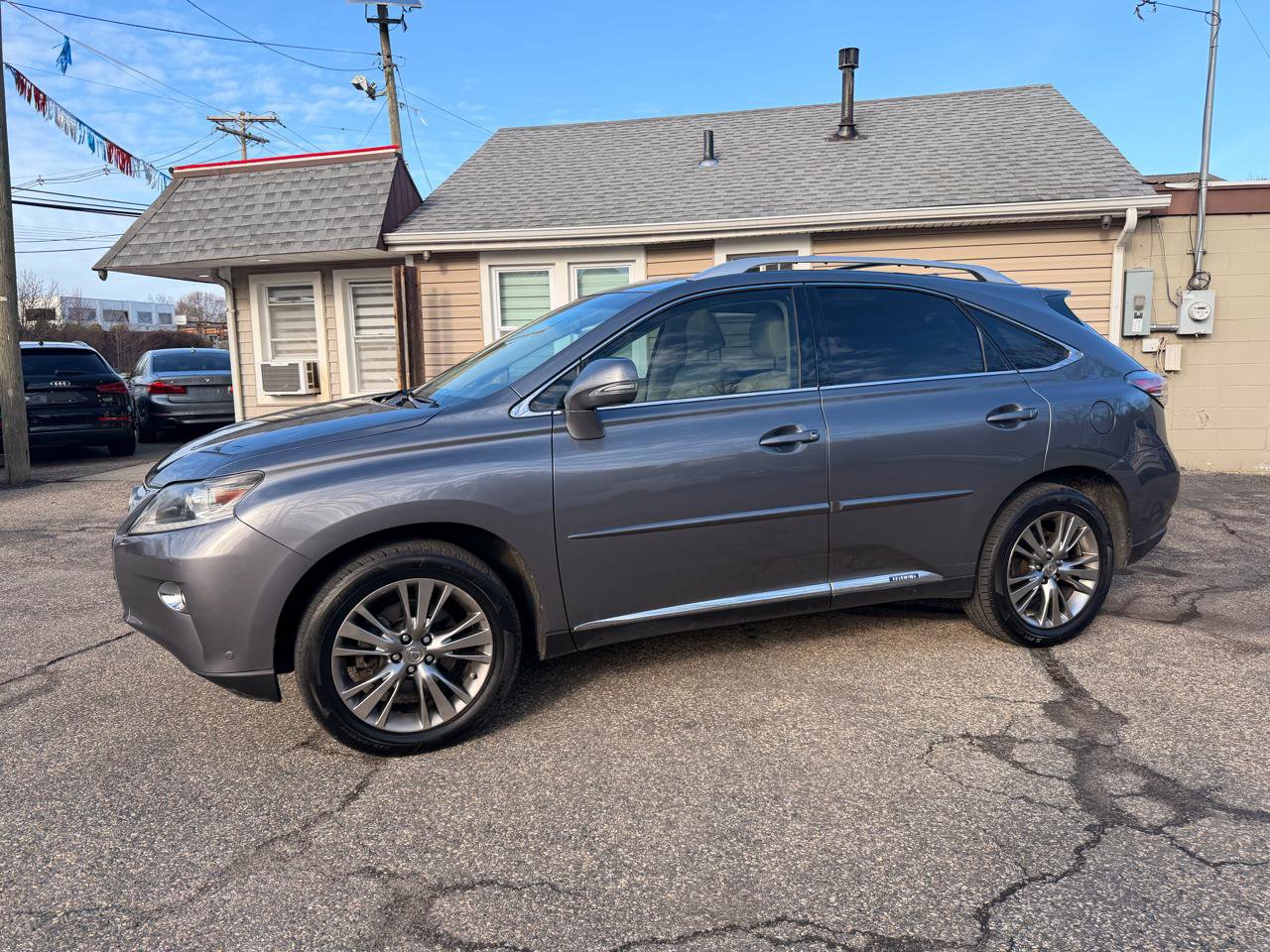 Used 2013 Lexus RX 450h AWD 4dr Hybrid w/ Navigation Pkg image 3