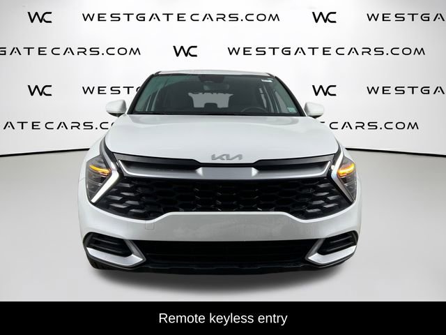 Used 2024 Kia Sportage LX image 2