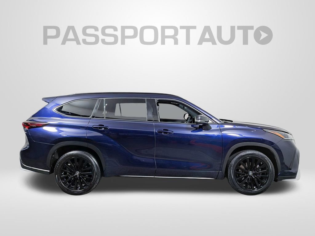 Used 2024 Toyota Highlander XSE image 11